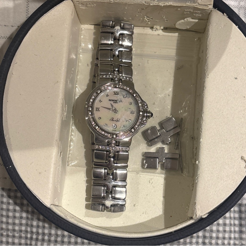 Raymond Weil Ladies  Parsifal MOP Dial, Diamond Bezel and Dial, Date  Watch
